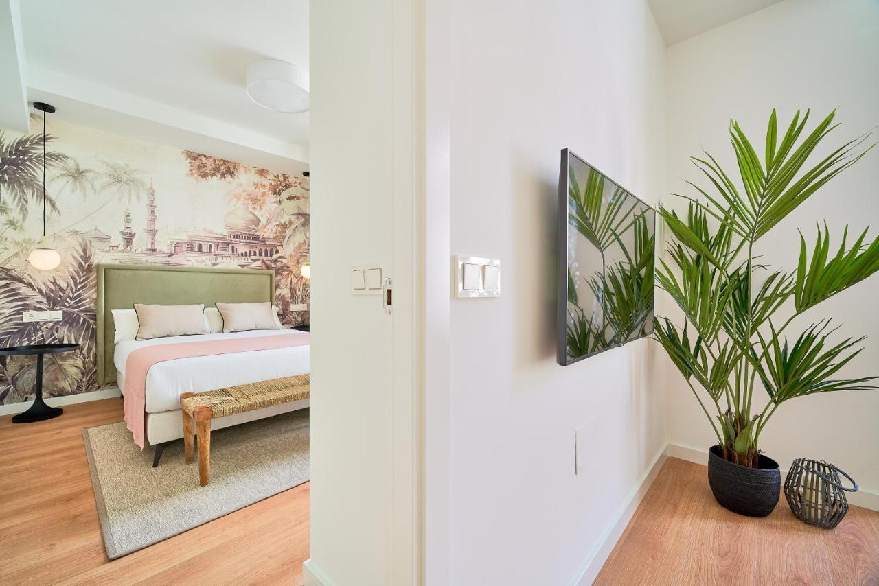 Iloftmalaga Plaza Del Teatro II & III Apartment Luaran gambar