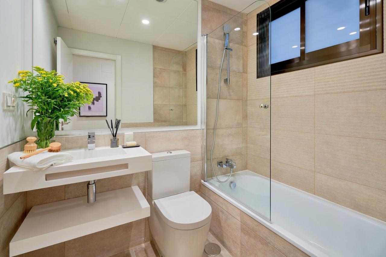 Iloftmalaga Plaza Del Teatro II & III Apartment Luaran gambar